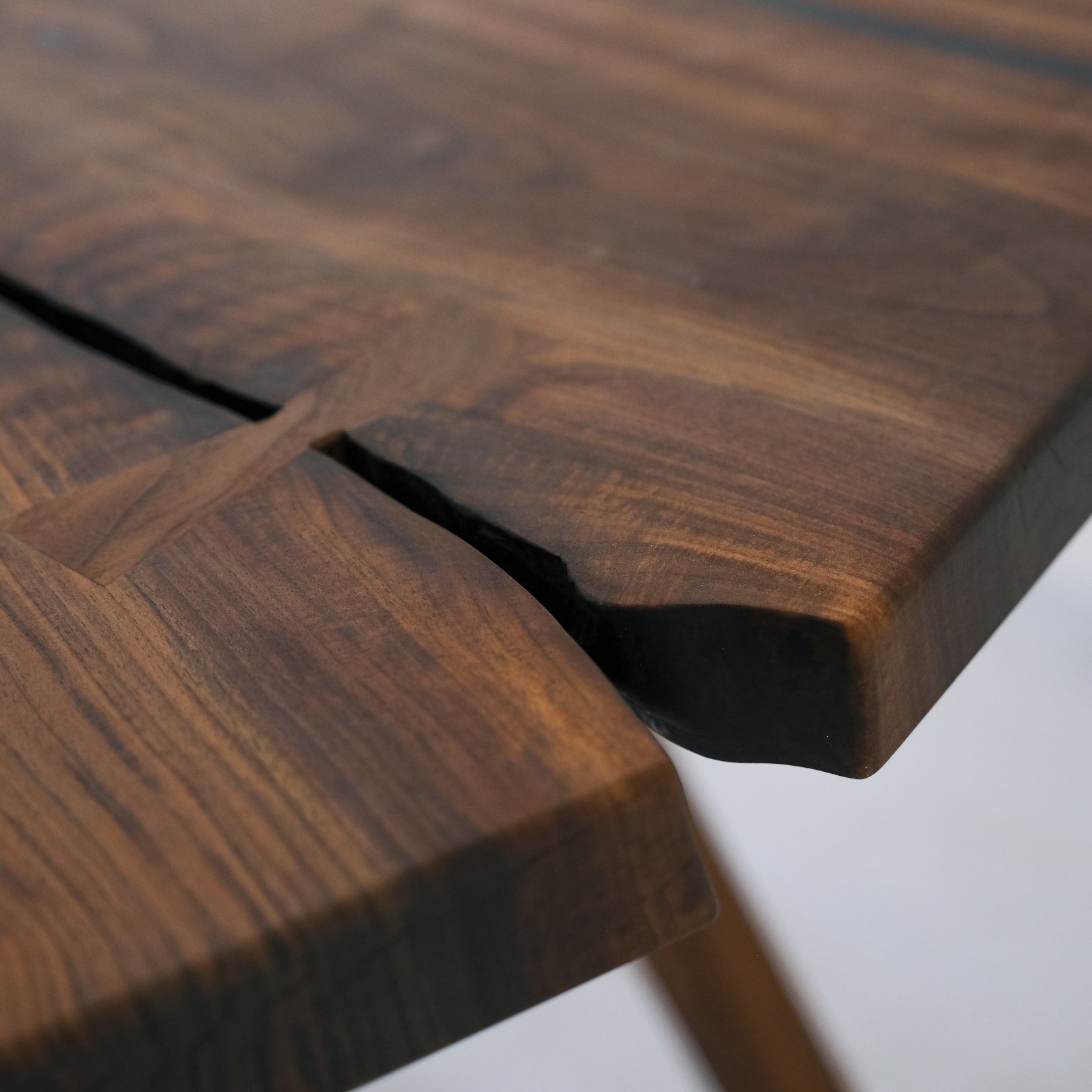Frieda Dining Table