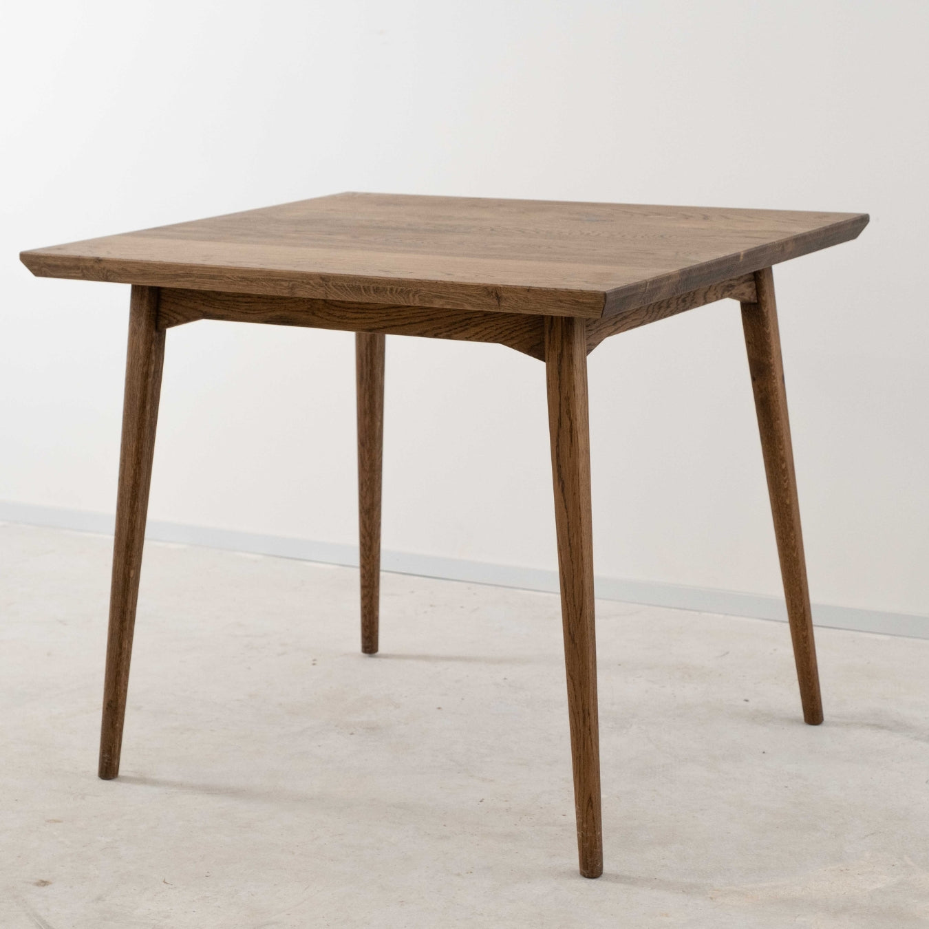 Florian Dining Table