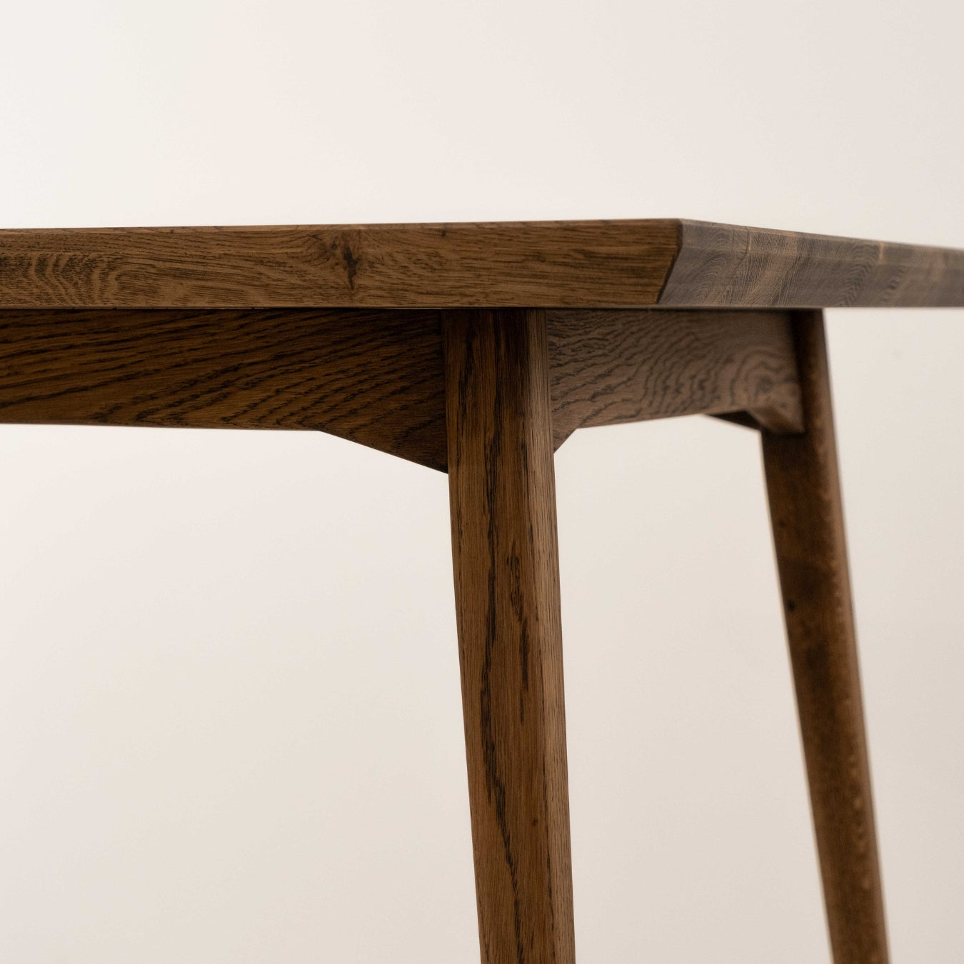 Florian Dining Table