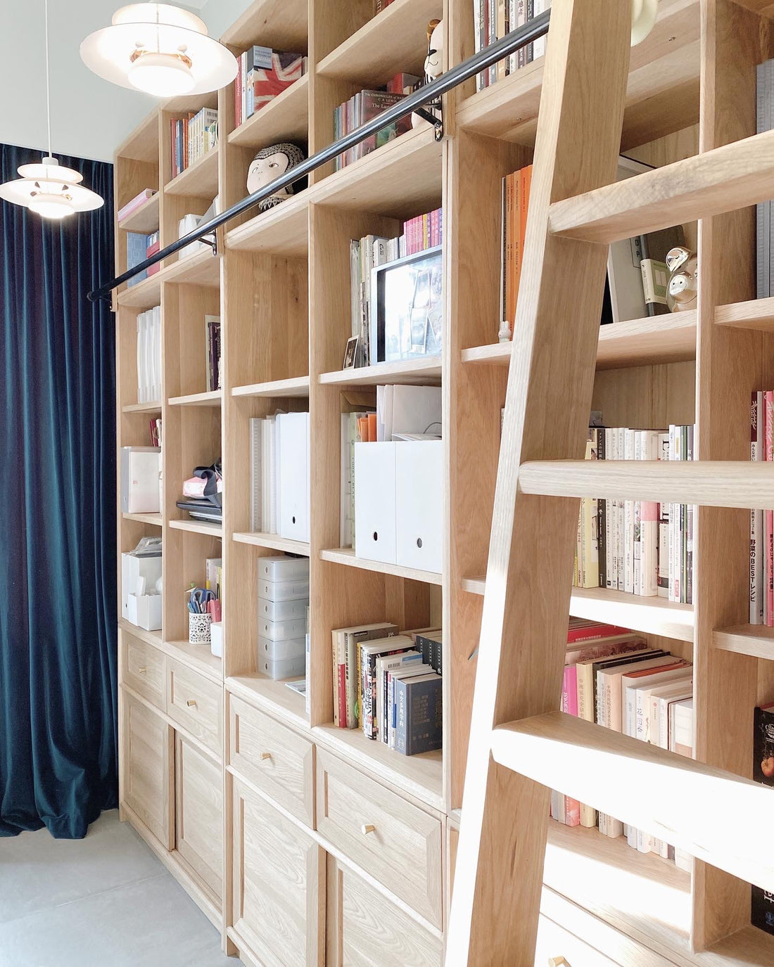 Hanson Bookshelf with Ladder