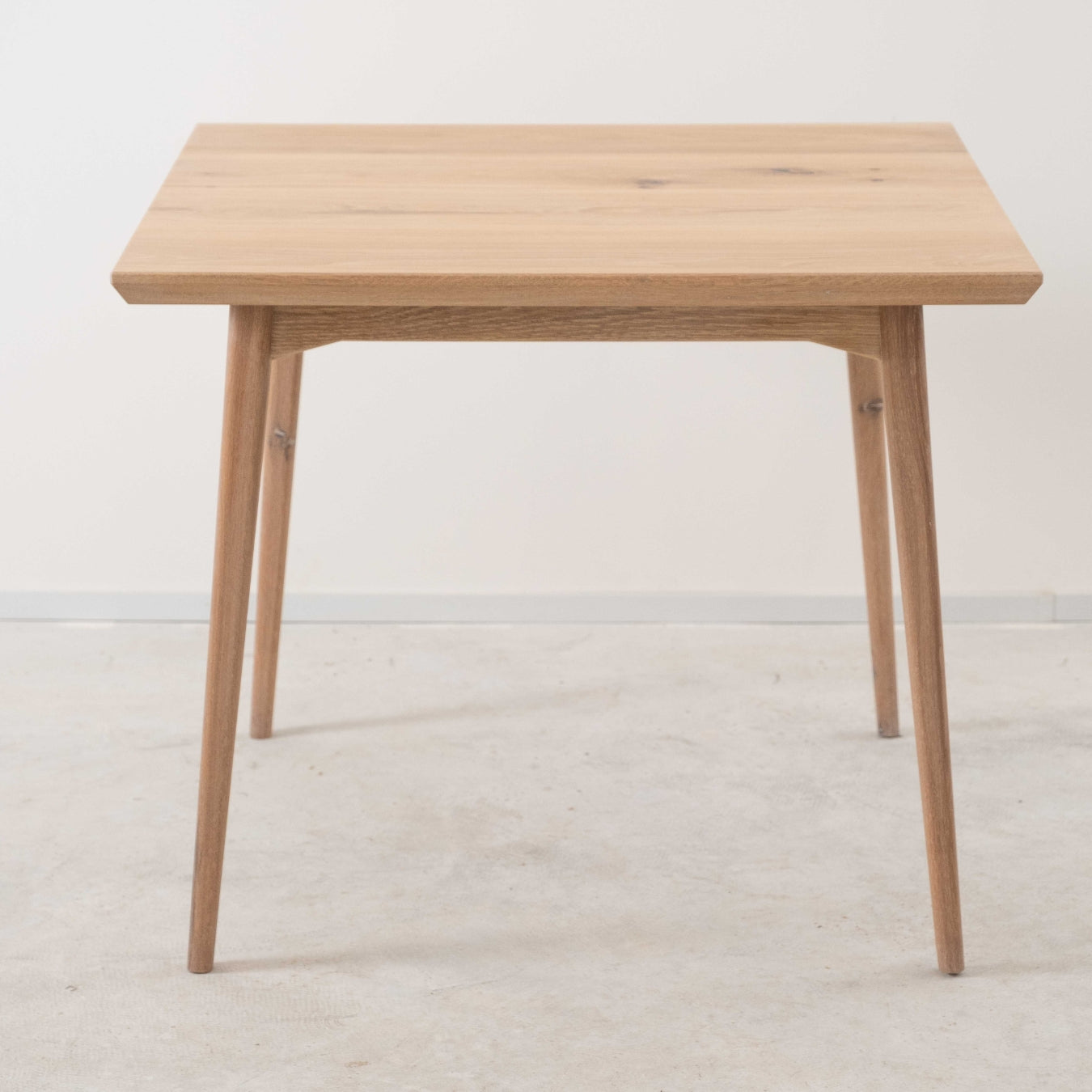 Florian Dining Table