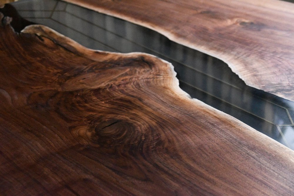 Sora Round River Dining Table